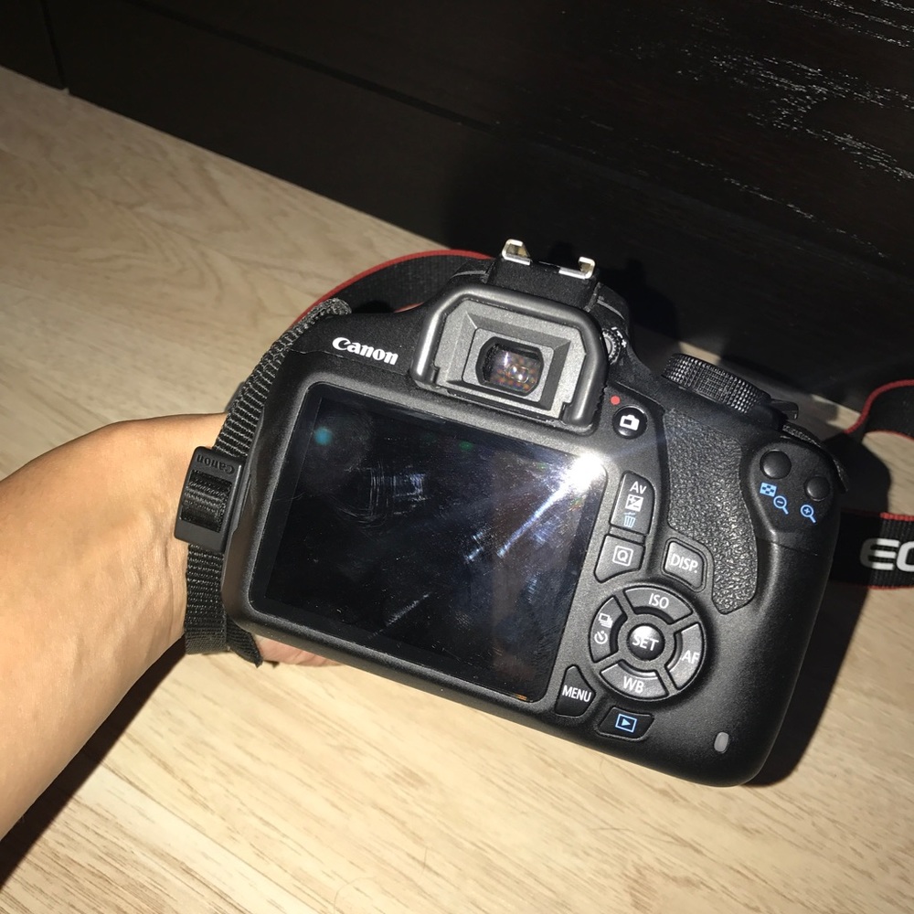 Canon Camera - image 2